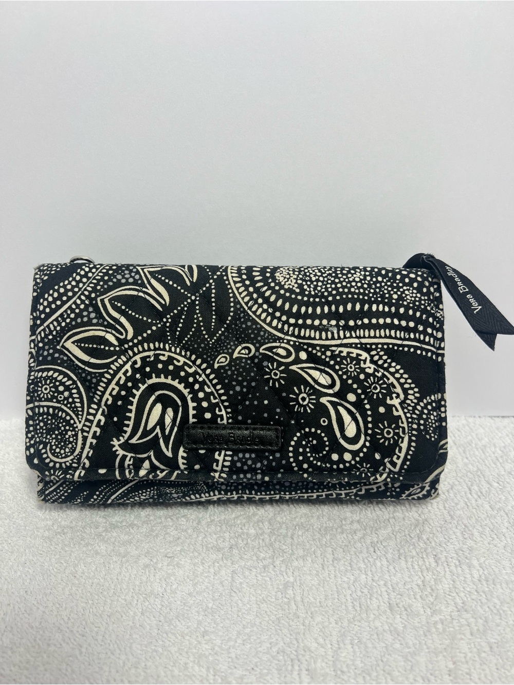 Vera Bradley RFID Mini Tri-Fold Wallet Black and White Paisley Quilted